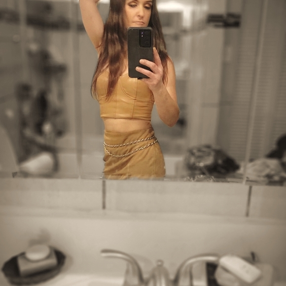 Meet your Posher, Laura - Picture 6 of 16